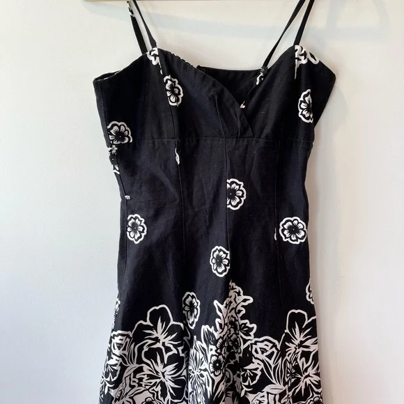 Black and White Floral Midi Sundress, Boutique European Brand, Size 4 - Picture 2 of 7
